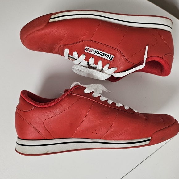 Vintage Red Reeboks - Picture 2 of 8